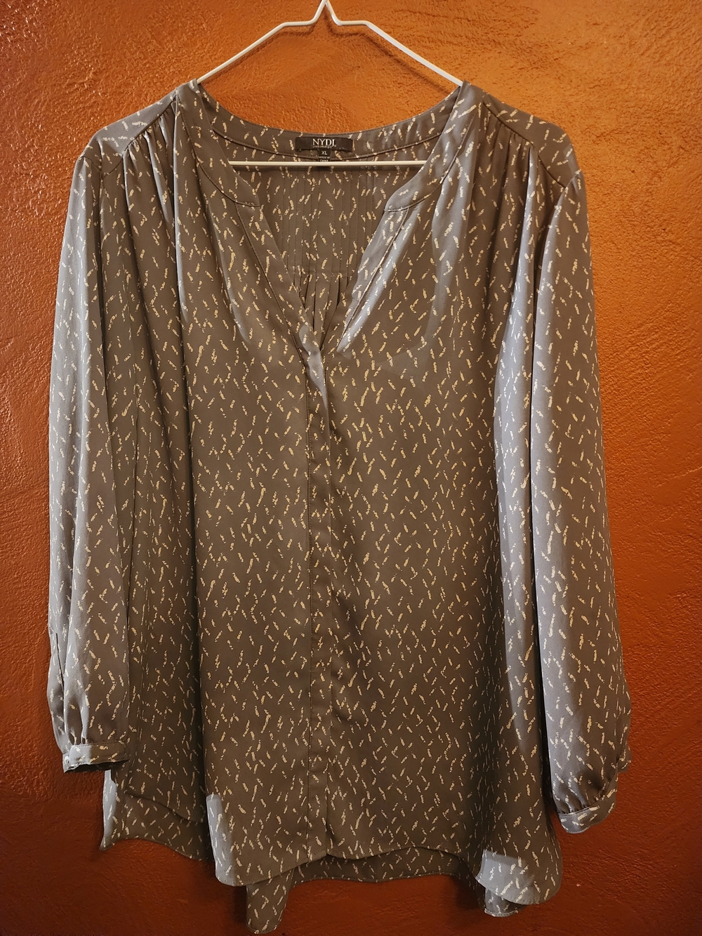 NYDJ Slate Gray Printed V-Neck Long-Sleeve Blouse